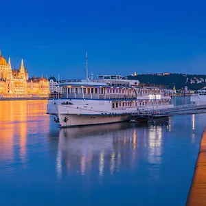 Båthotell Grand Jules - Boat, Budapest