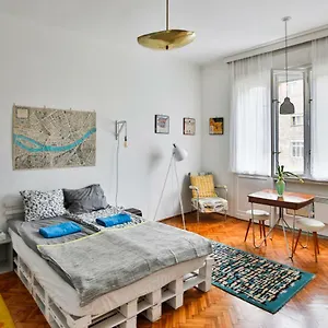  Appartement Bright Lights, Big