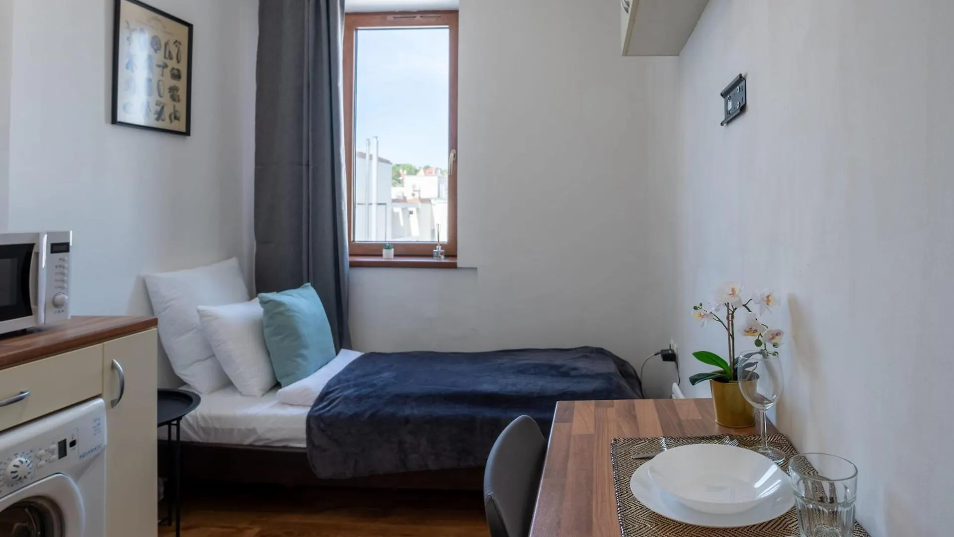 Apartment Central - Bright - Calm Studio For Solo Travellers Budapest